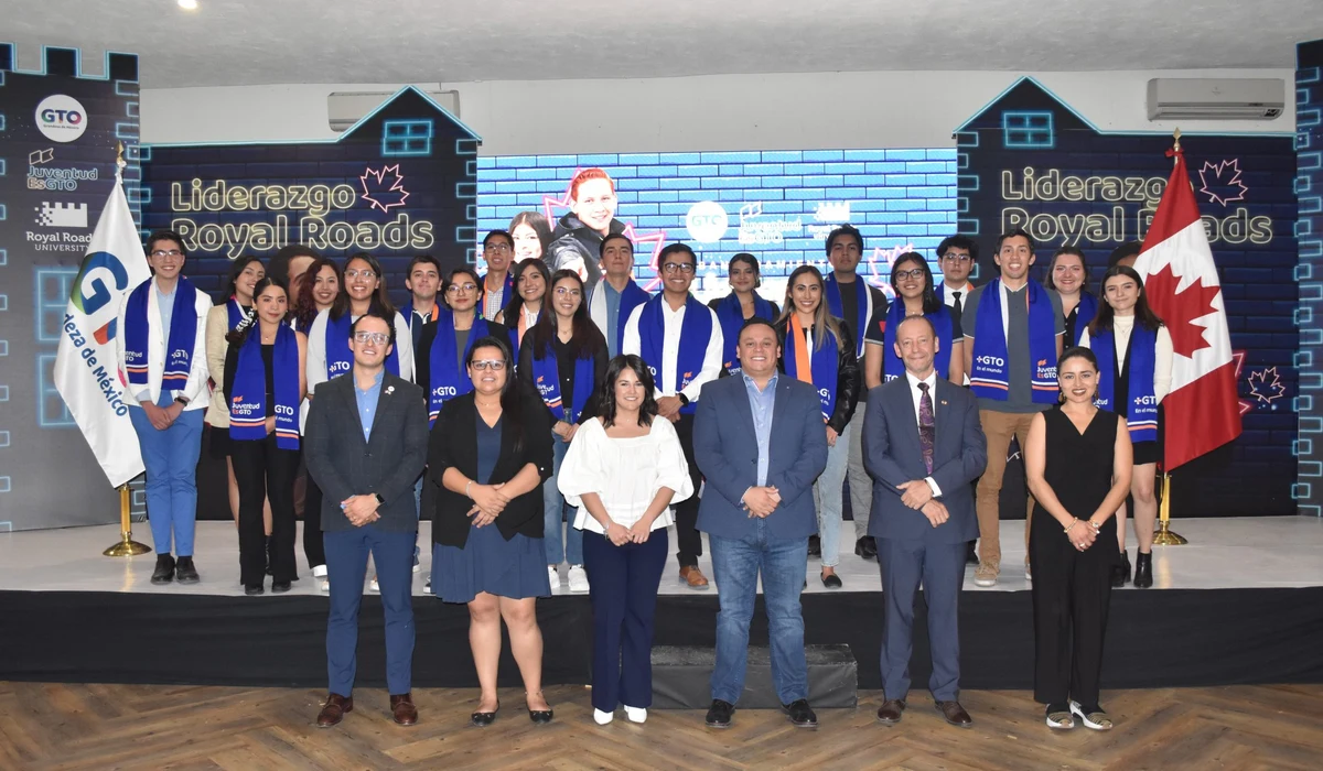 Abanderamiento de estudiantes en el programa Juventud-Electromovilidad Canadá