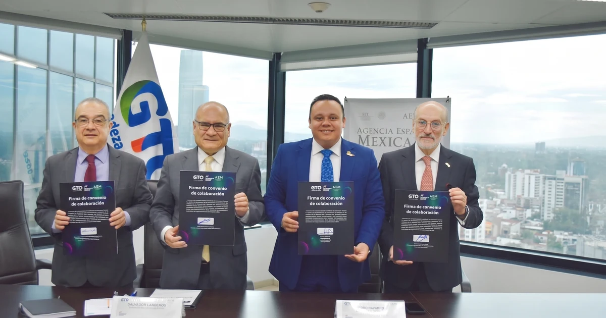 Jóvenes guanajuatenses abanderados para estancias internacionales en la NASA, Canadá y Japón por JuventudEsGTO