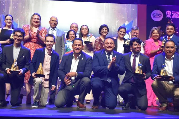 Ceremonia de entrega del Premio Estatal JuventudEs Grandeza 2023
